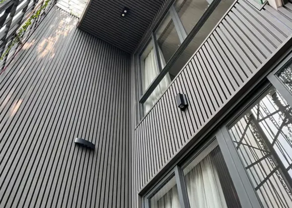 Tấm Nhựa Nano Vĩnh Long: Giải Pháp Ốp Tường Chống Ẩm Mốc Tuyệt Đối